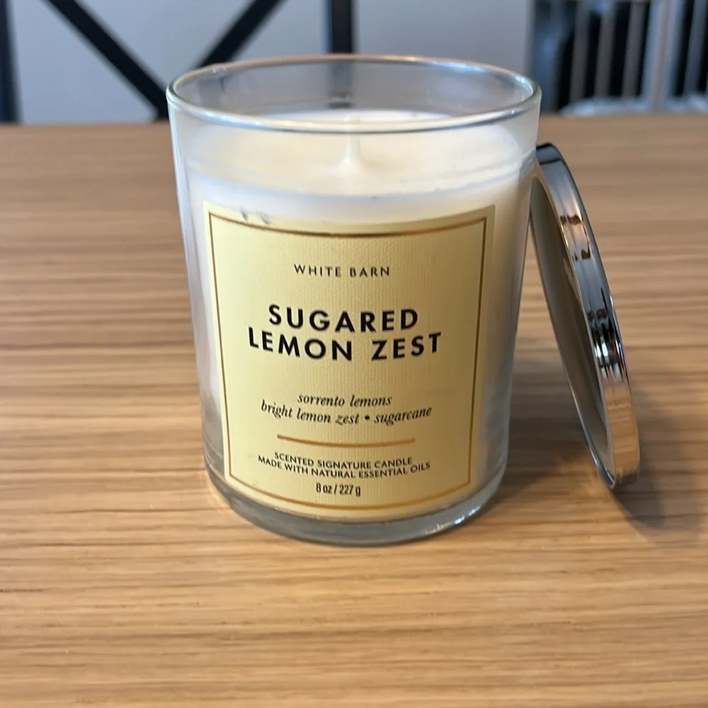 Bath & Body Works Single Wick Candle. Sugared Lemon Zest.